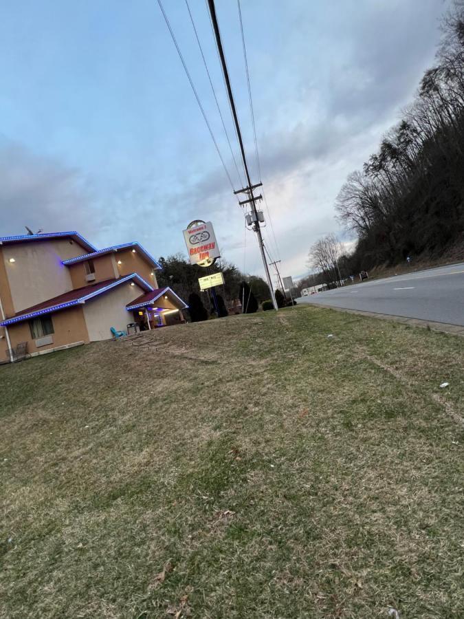 Raceway Inn Martinsville Exterior photo